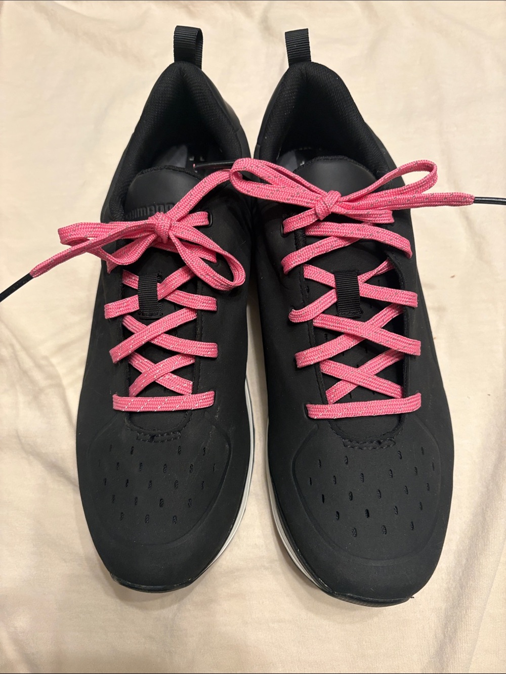 Women's Shimano 8.5 (41) Spin Cycling Sneakers black with Pink Laces